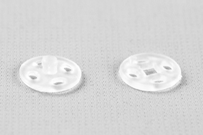 Кнопки пришивные пластиковые 10 мм, блистер 24шт, цв.-прозрачные - купить в Йошкар-Оле. Цена: 48.41 руб.